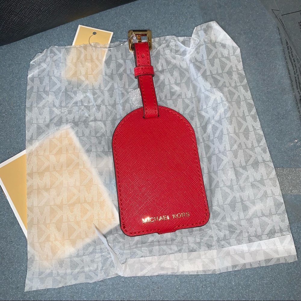 NEW Michael Kors Jet Set Saffiano Leather Tag Red - Picture 3 of 13